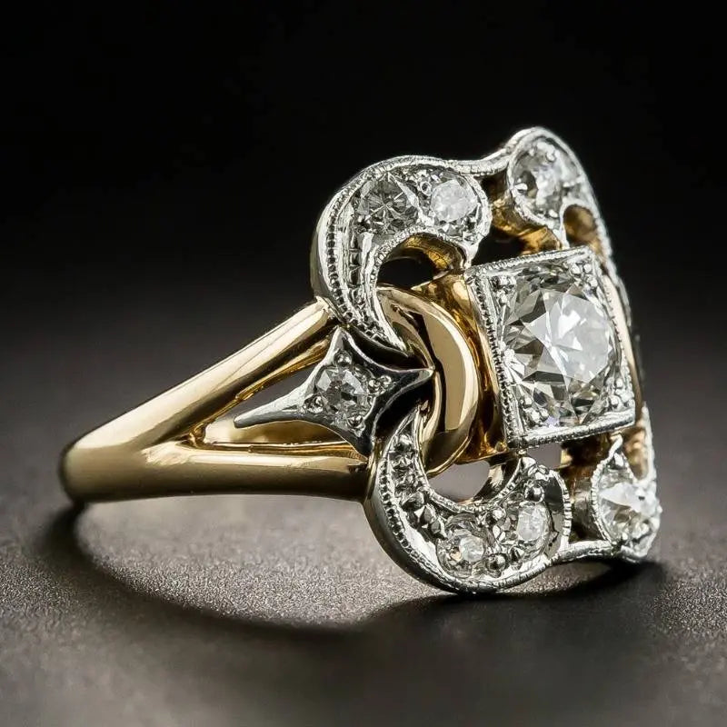 Anillo vintage de oro con circón